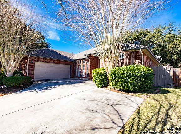 3rd image of 5319 Auburn Way