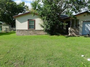 2925 Gumwood Park Dr, Fort Worth, TX 76118