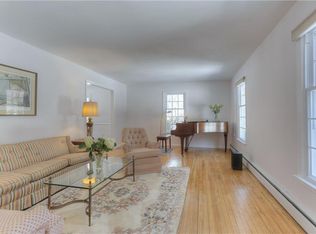 141 Twin Lanes Rd, Fairfield, CT 06824