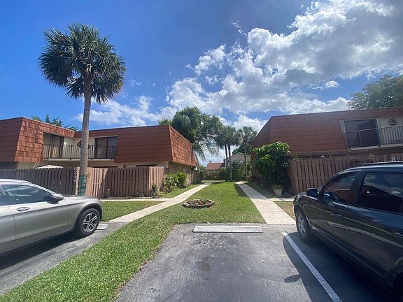 2nd image of 8244 S Coral Cir