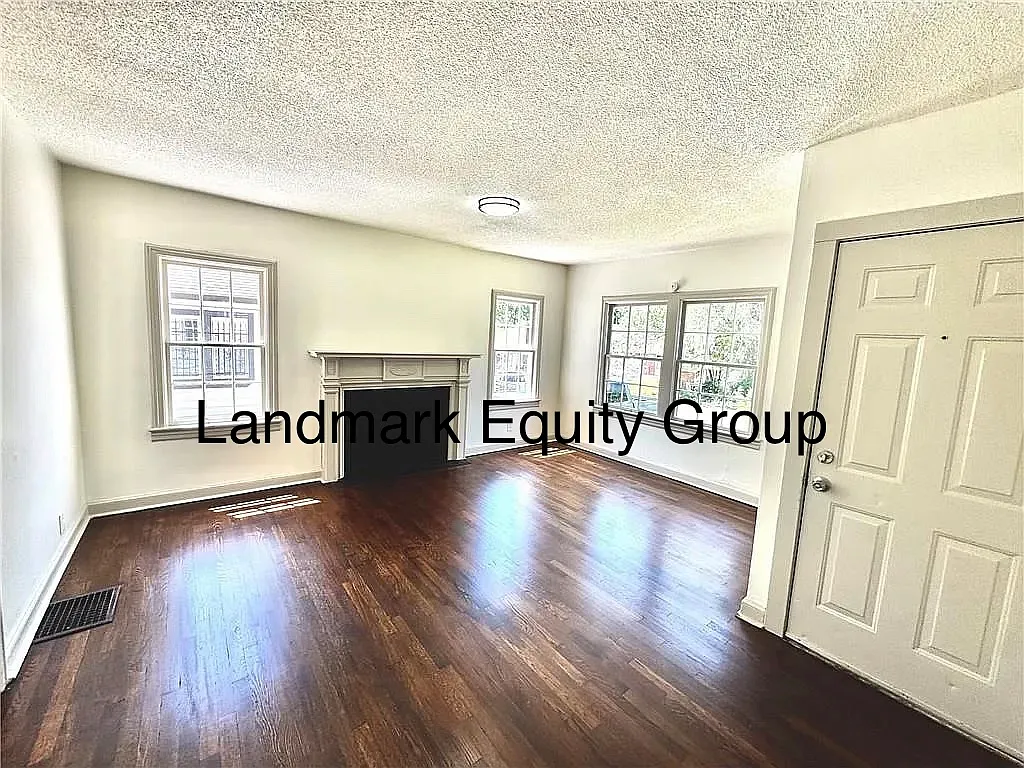 2 bed, 740 sqft, $1,100 — Photo 2