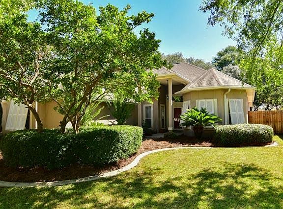2nd image of 2 Kimbrough Dr