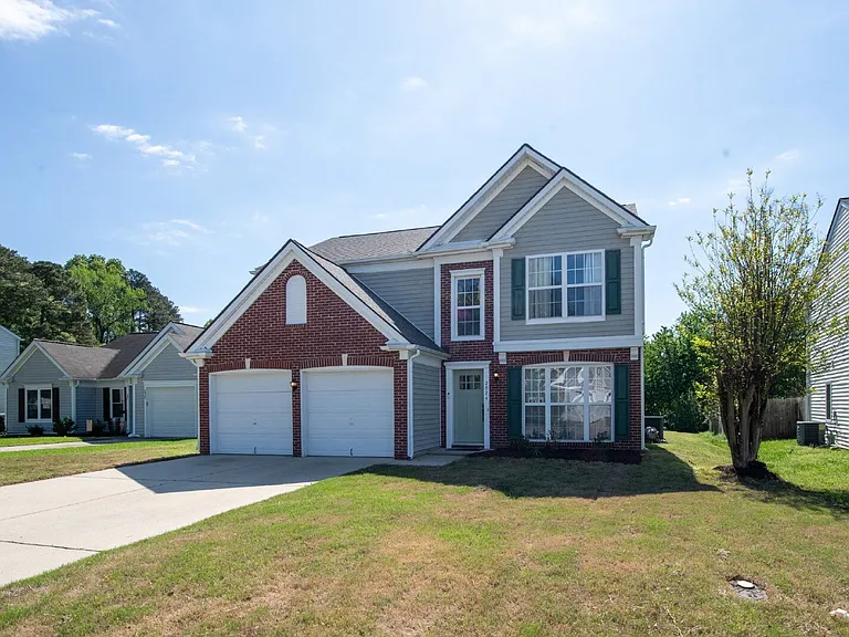2924 Tuckland Dr — Photo 3
