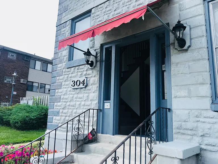 304 South St #4 — Photo 2