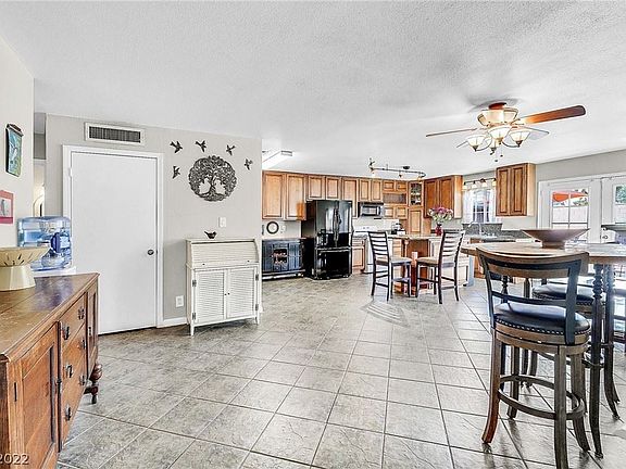 4th image of 4373 Skyview Dr
