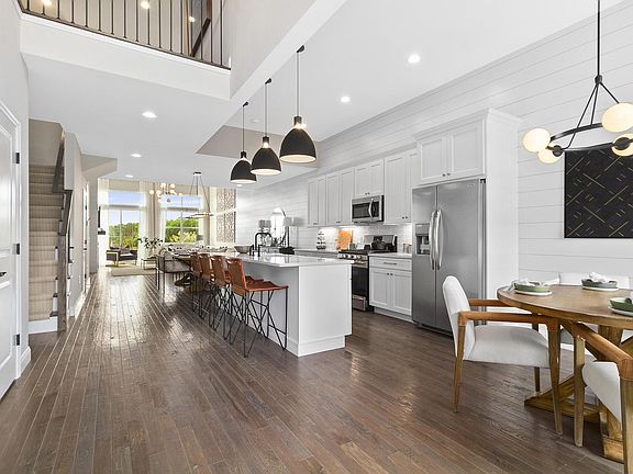 Davenport Kitchen, Dining and Living Room Entry