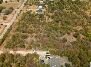 3555 Callihan Rd, Luling, TX 78648