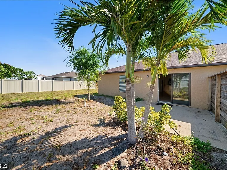 2820 SW 7th Pl — Photo 26