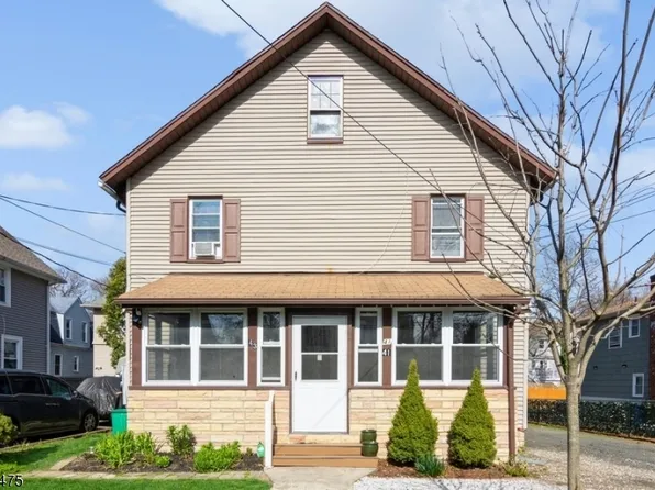 41 Russell Pl, Summit City, NJ 07901