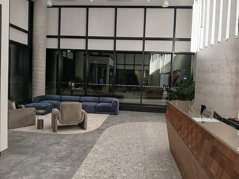 25 Wellington St S #1804 — Photo 4