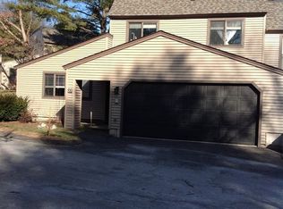 27 Sycamore Ln, Avon, CT 06001