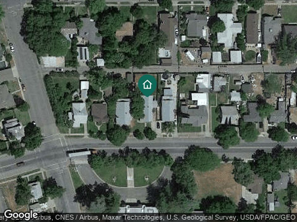 2nd image of 230 Sycamore St
