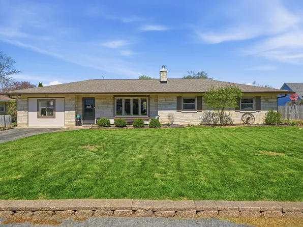 917 Linda Dr, Fortville, IN 46040