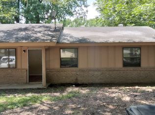 1022 Towering Oaks Dr, Jacksonville, AR 72076