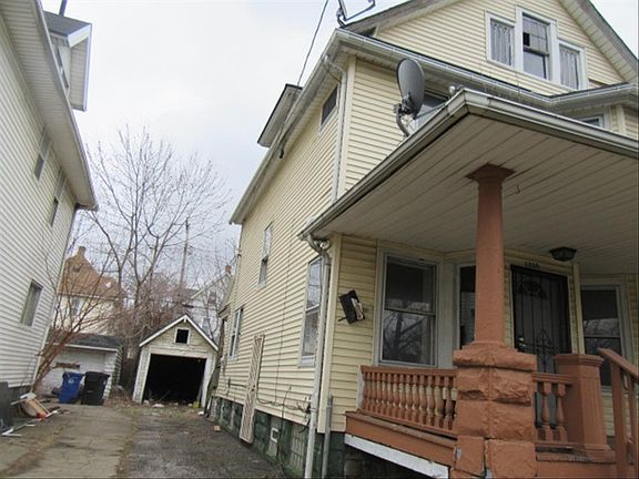 4th image of 1255 Parkwood Dr