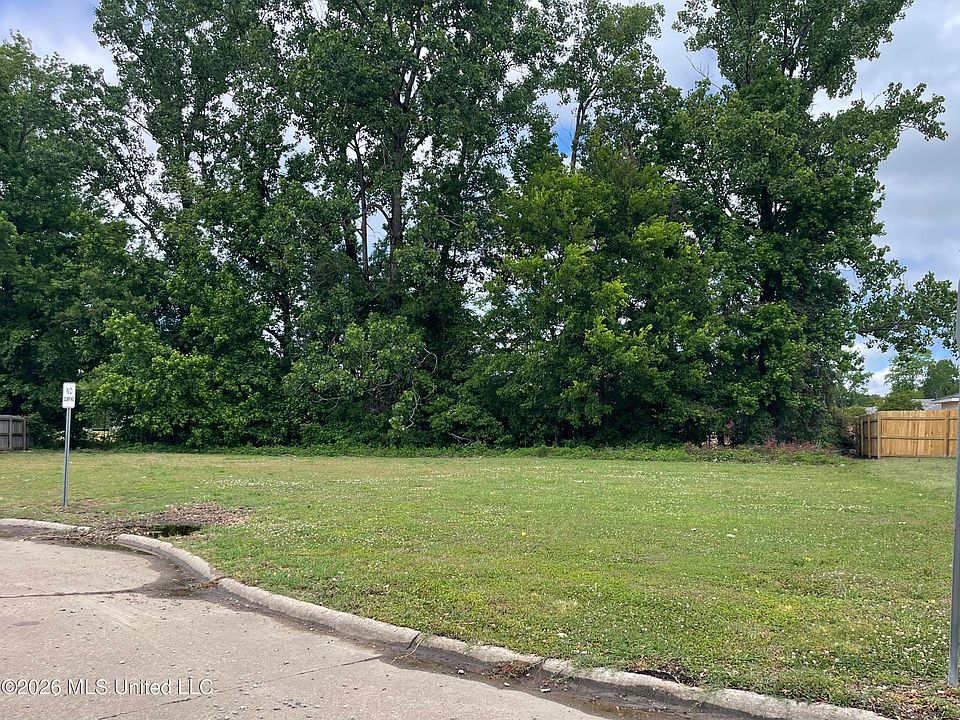 1st image of Patricia Dr Lot 28