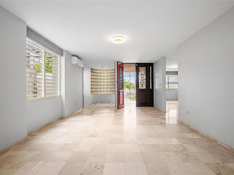 606 Calle 1 — Photo 12