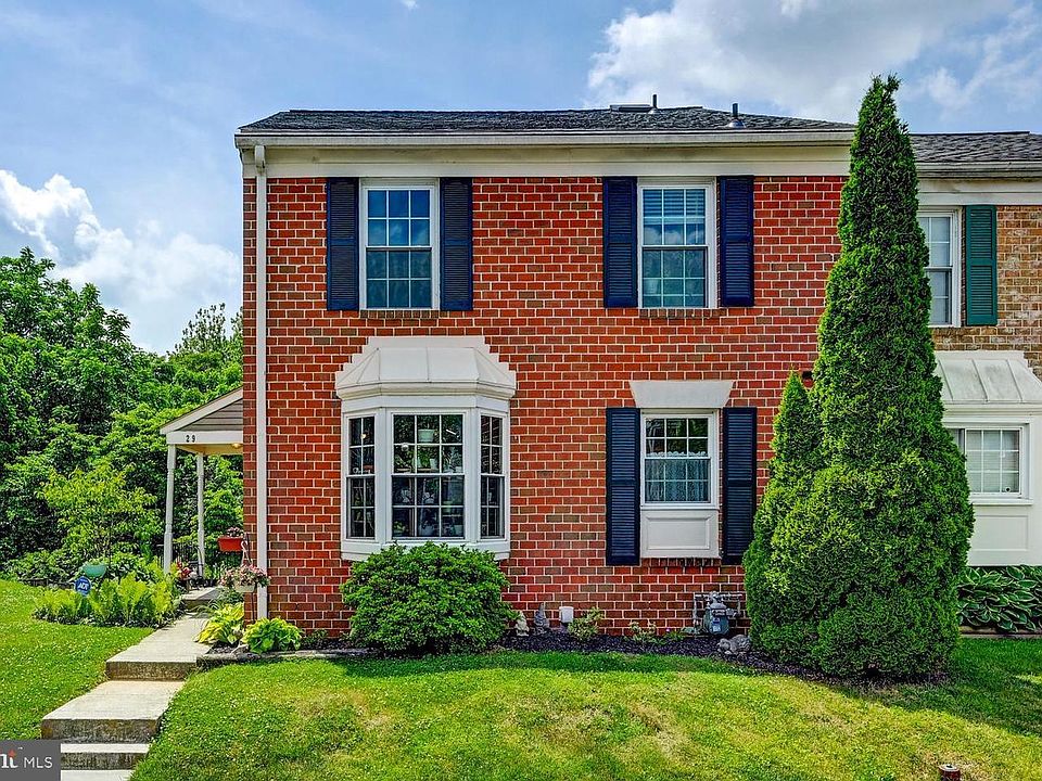 1st image of 29 Silverton Ct