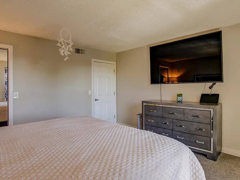 335 Wright St #11-307 — Photo 16