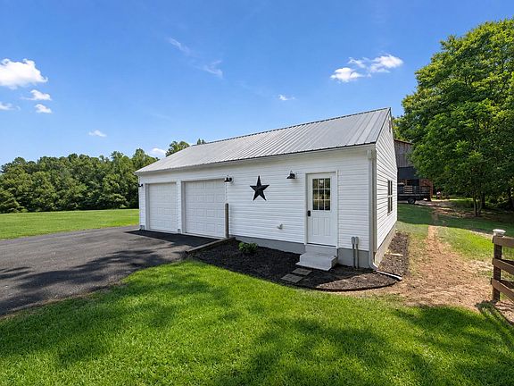5th image of 27495 Three Notch Rd
