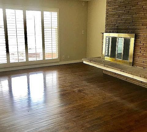 4th image of 10243 Lesterford Ave