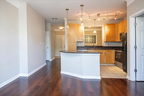 400 17th St NW #2209 Photo 1
