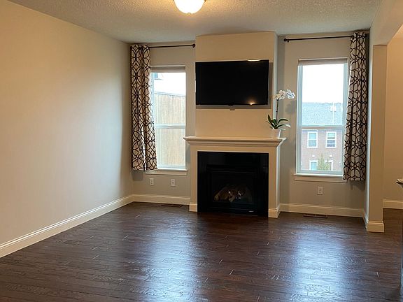 4th image of 3189 Countryside Ave