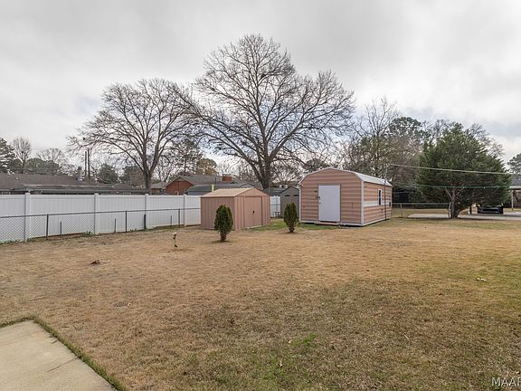 4th image of 523 E Moye Dr