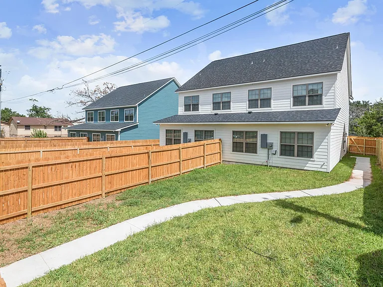 409 Cooner St #A — Photo 8