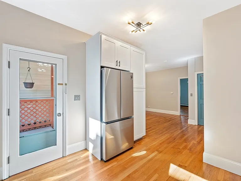 35 Story St #1 — Photo 3