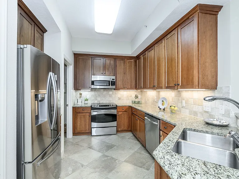 8581 Amberjack Cir #303 — Photo 12