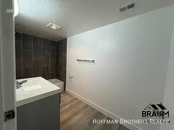 4638 Tilden Ave #7 — Photo 14