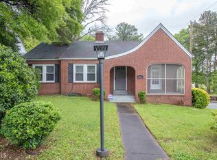 1406 Winburn Dr, East Pt, GA 30344