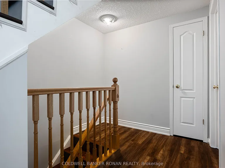 77 Montgomery Blvd — Photo 23