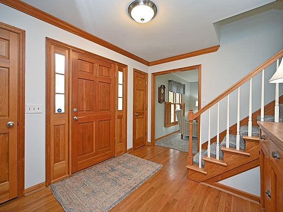 2nd image of 134 Lakefield Dr