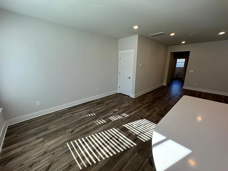 207 Skyuka St — Photo 4