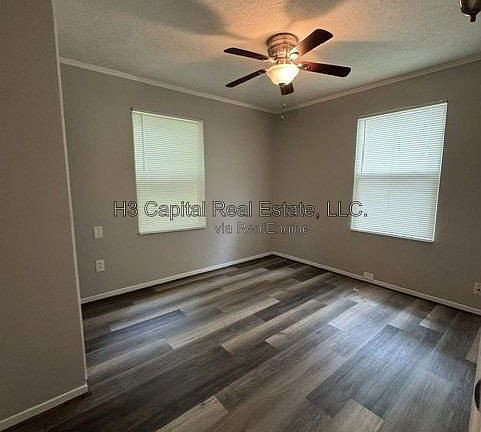 5th image of 302 Cobb St