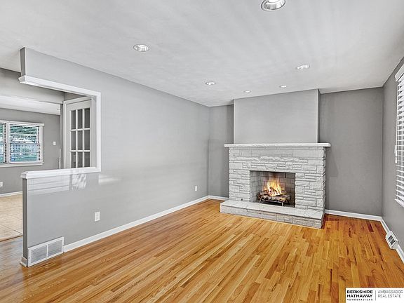 5th image of 4488 Shady Lane Cir