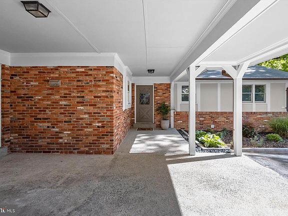 4th image of 9329 Harvey Rd