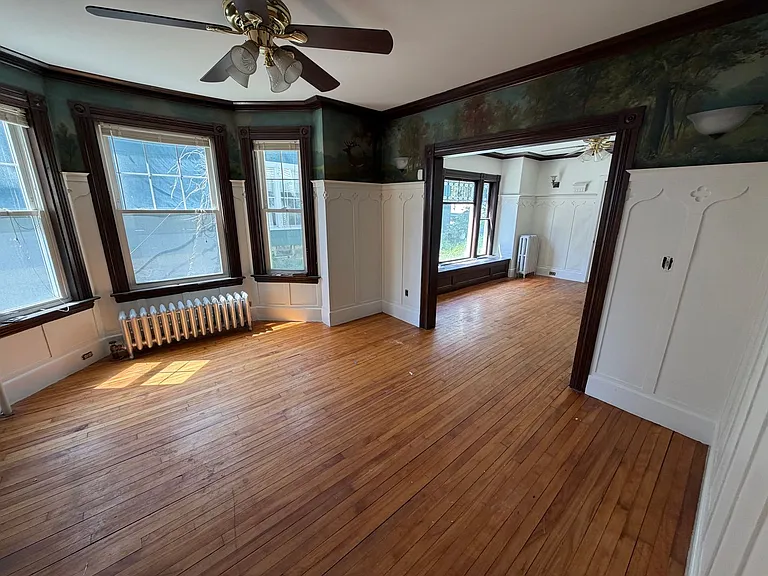 202 Central Ave — Photo 4