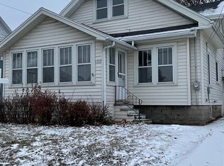 1925 Oregon St, Oshkosh, WI 54902