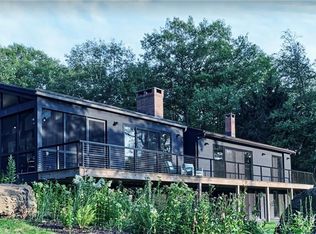 8 Chester Rd, Warren, CT 06754