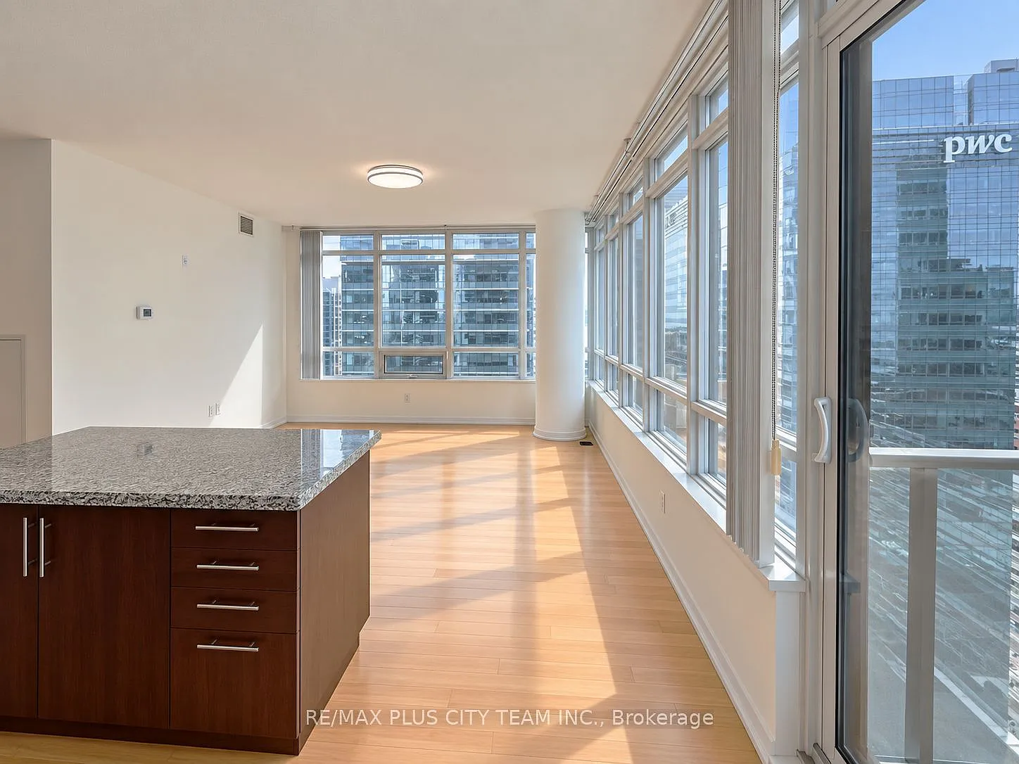 2 bed, $3,250 — Photo 4