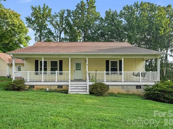 171 Bevis Ln, Statesville, NC 28677