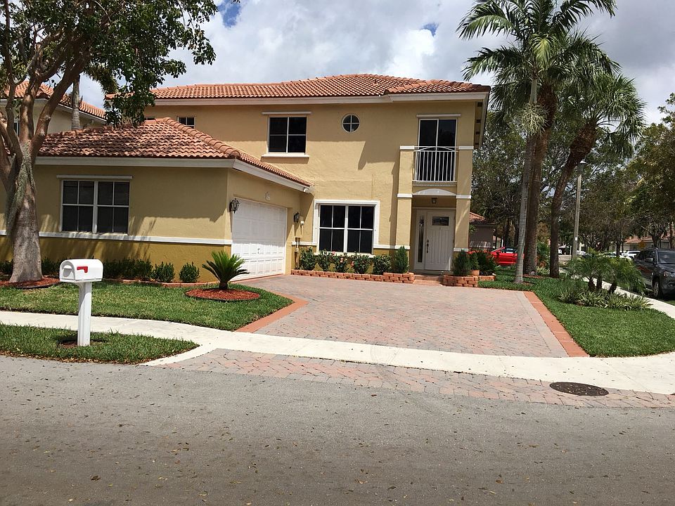 1st image of 4719 NW 5th Ct
