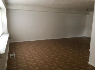 2675 Tremont St, Philadelphia, PA 19152