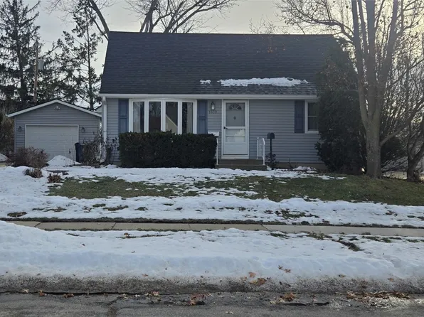 1639 Miami Dr NE, Cedar Rapids, IA 52402