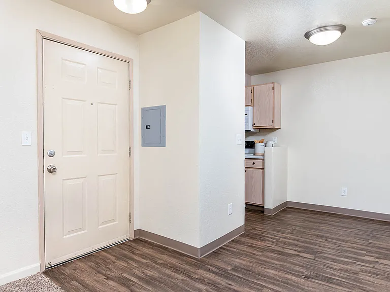 Desertbrook | One Bedroom Entry, Dining Room and Kitchen