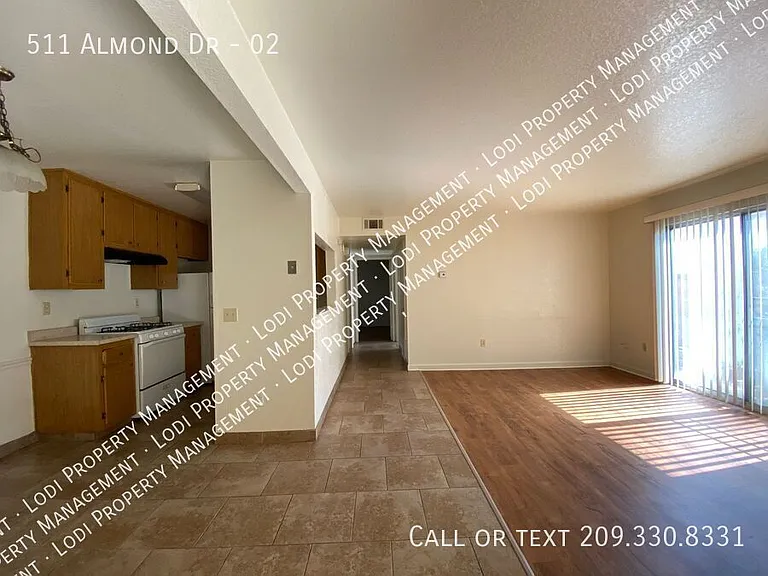 511 Almond Dr #2 — Photo 2