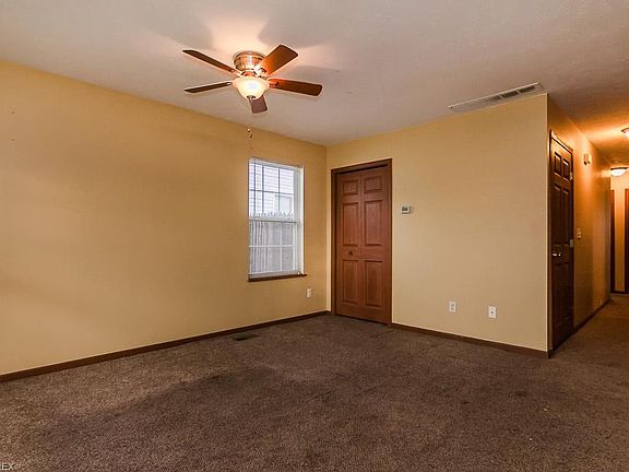 4th image of 206 Morgan Ave